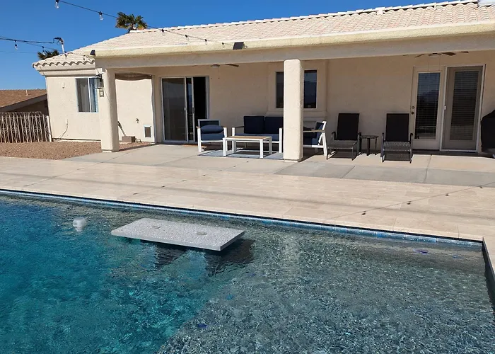Holiday home Desert Rose Oasis, Pool, Firepit, Views! Lake Havasu City